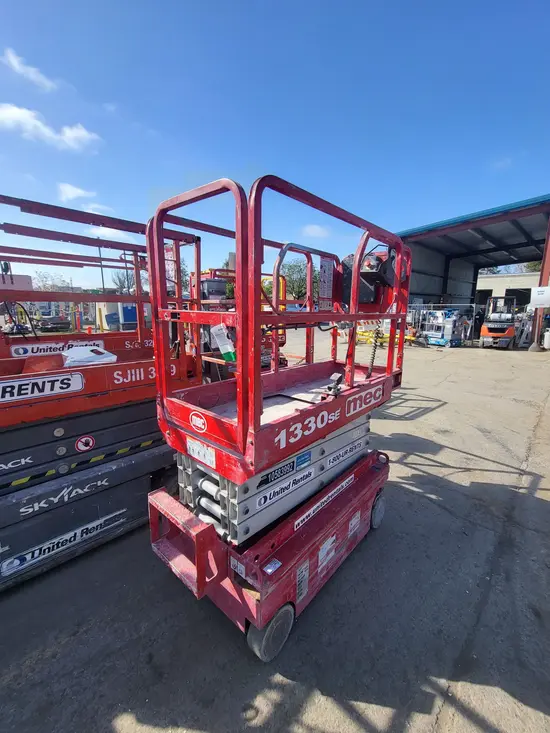 2017 MEC 1330SE Scissor Lift