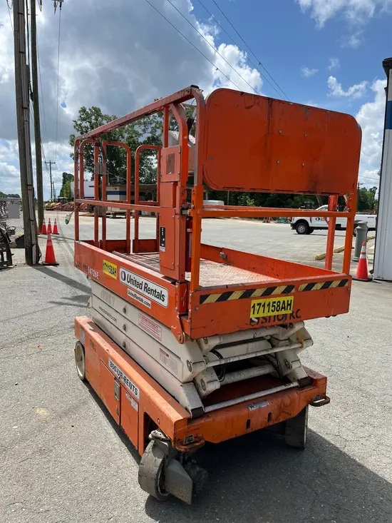 2016 Snorkel S4726E Scissor Lift