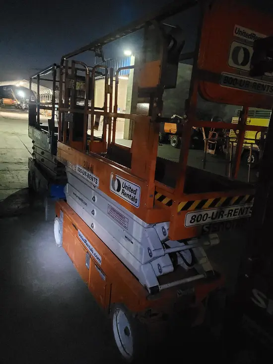 2018 Snorkel S3226E Scissor Lift