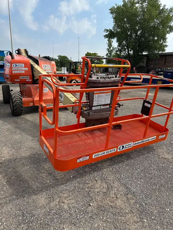 2016 JLG 400S Boom Lift