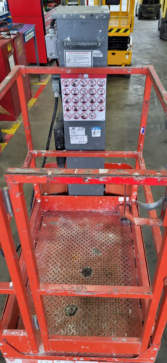 2017 Skyjack SJ16 Self-Propelled One-Person Lift