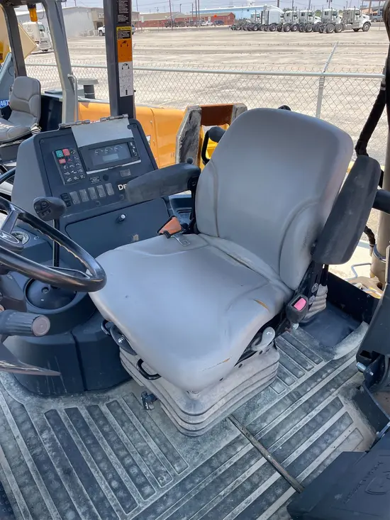 2019 John Deere 410L Backhoe Loader