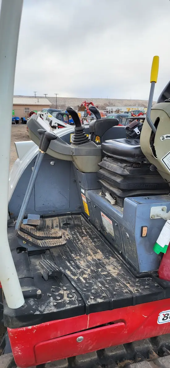 2019 Takeuchi TB250-2R Mini Excavator