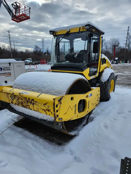 2021 BOMAG BW211D-5 Single Drum Roller