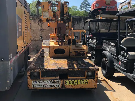 2010 Broderson IC-35-2E