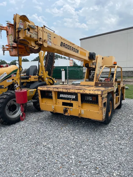 2014 Broderson IC-80-3J