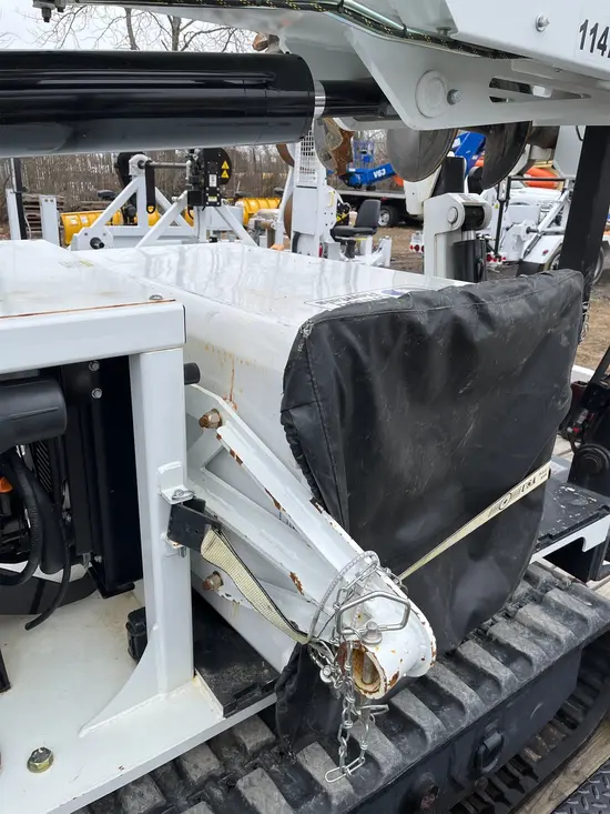 2022 S.D.P. Manufacturing EZ55MLP Digger Derrick