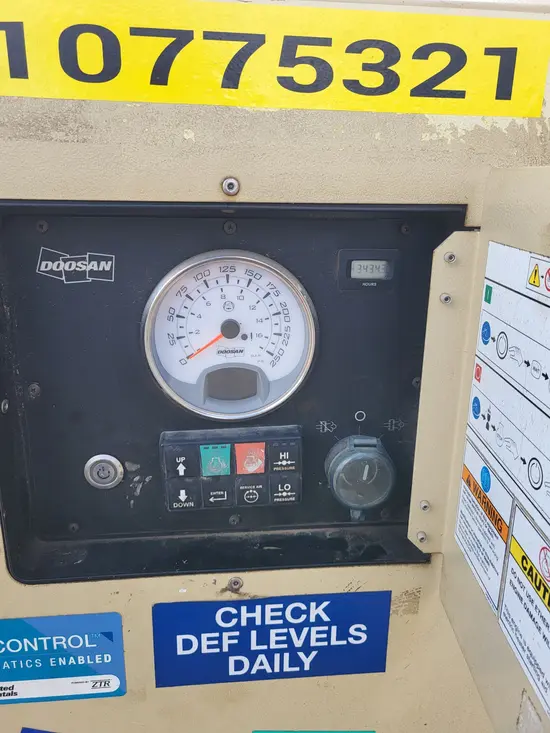 2018 Doosan P425/HP375WCUT4 Air Compressor