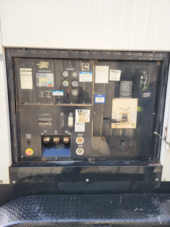 2014 Cummins C300D6R Diesel Generator