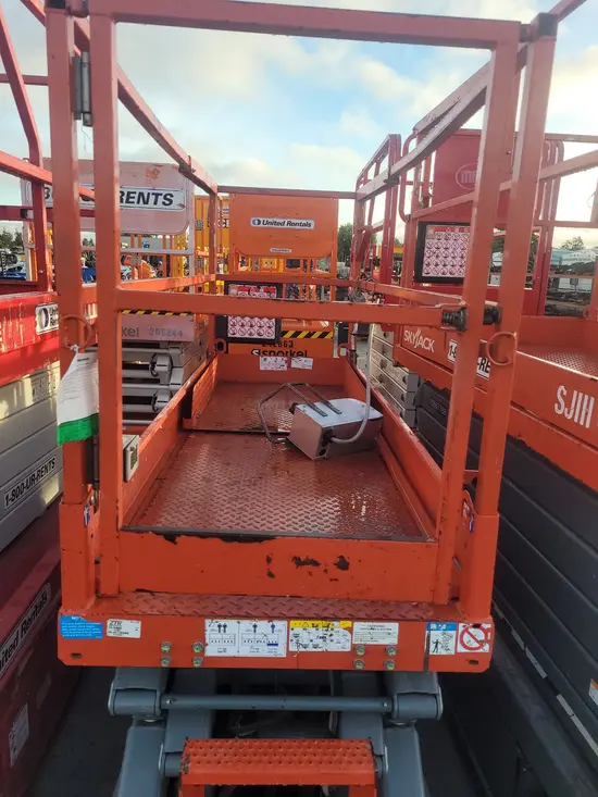 2018 Skyjack SJIII3226 Scissor Lift
