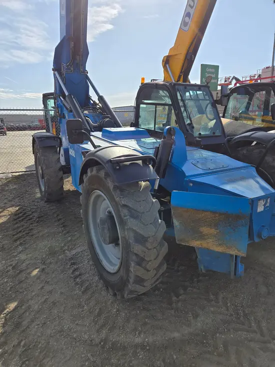 2018 Genie GTH-1056 Forklift