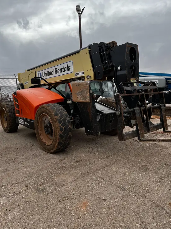 2016 JLG 1055 Forklift