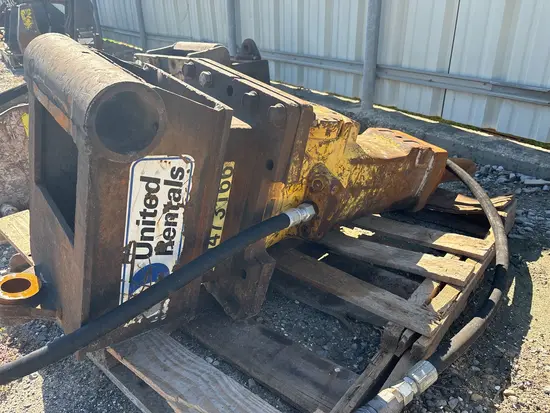 2016 Atlas Copco SB 452 Attachment