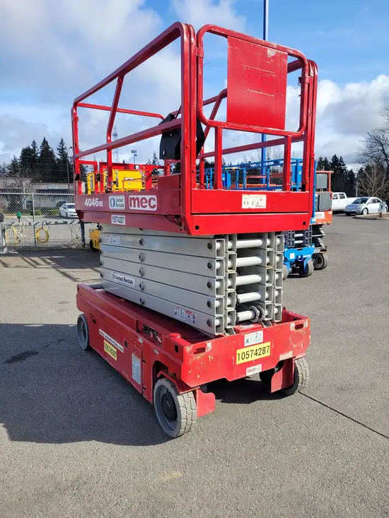 2017 MEC 4046SE Scissor Lift