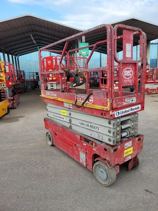 2017 MEC 2632SE Scissor Lift