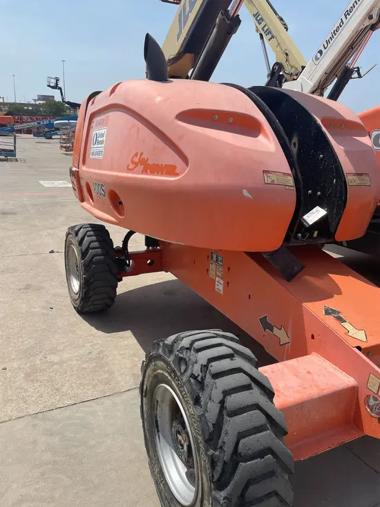 2014 JLG 400S Boom Lift