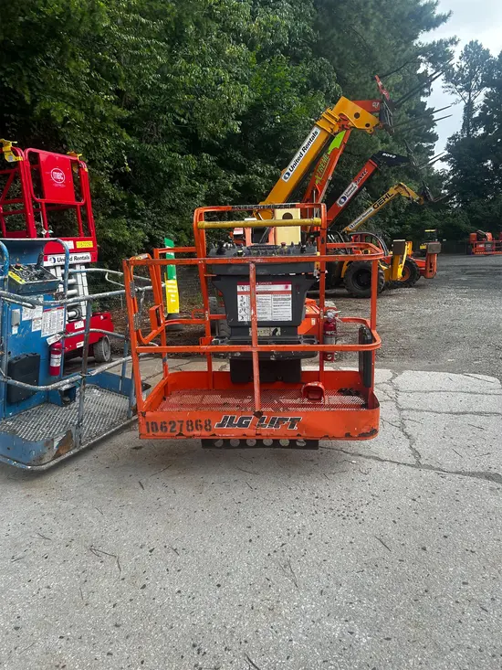 2017 JLG E450AJ Articulating Boom Lift