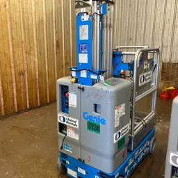 2018 Genie GR-20 Self-Propelled One-Person Lift