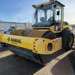 2019 BOMAG BW211D-5 Single Drum Roller