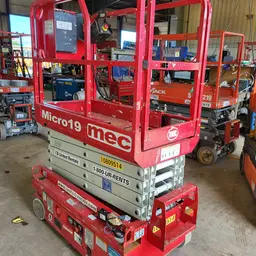 2018 MEC MICRO 19 Scissor Lift