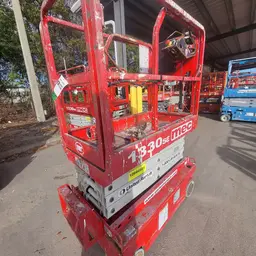 2017 MEC 1330SE Scissor Lift