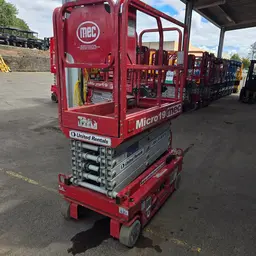 2019 MEC MICRO 19 Scissor Lift