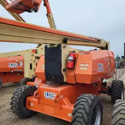 2015 JLG 800AJ Articulating Boom Lift