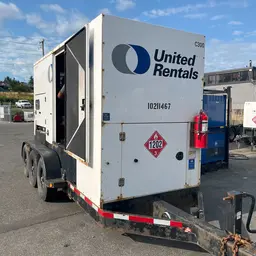 2013 Cummins C300 600V Diesel Generator