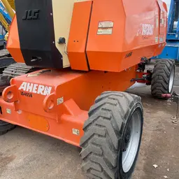 2015 JLG 800AJ Articulating Boom Lift