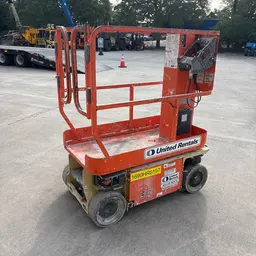 2017 JLG 1230ES Self-Propelled One-Person Lift