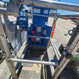 2018 Genie GR-12 Self-Propelled One-Person Lift