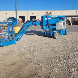 2013 Genie Z-40/23N RJ Articulating Boom Lift
