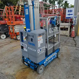 2017 Genie GR-20 Self-Propelled One-Person Lift