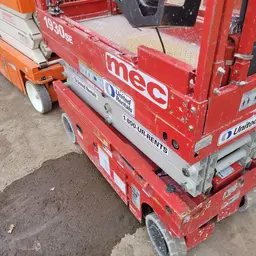 2019 MEC 1930SE Scissor Lift