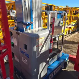 2016 Genie GR-20 Self-Propelled One-Person Lift