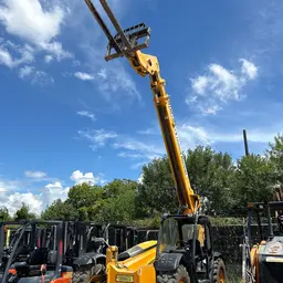 2017 JCB 507-42 Forklift