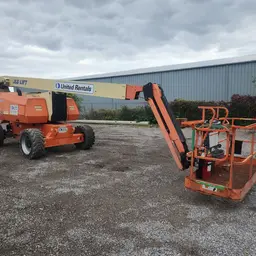 2015 JLG 800AJ Articulating Boom Lift