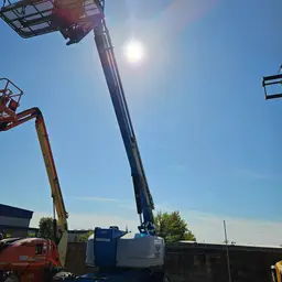 2016 Genie Z-80/60 Articulating Boom Lift