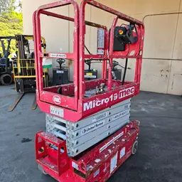 2018 MEC MICRO 19 Scissor Lift