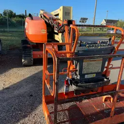 2015 JLG 450AJ Articulating Boom Lift