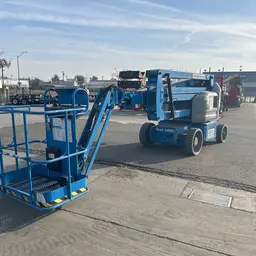 2015 Genie Z-40/23N RJ Articulating Boom Lift