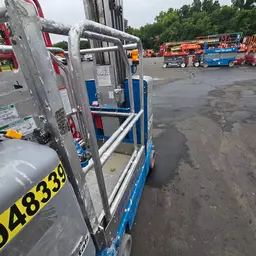 2017 Genie GR-20 Self-Propelled One-Person Lift
