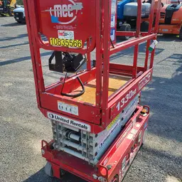 2018 MEC 1330SE Scissor Lift