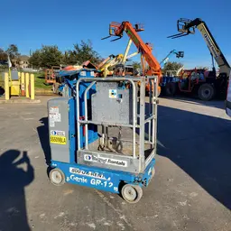 2017 Genie GR-12 Self-Propelled One-Person Lift