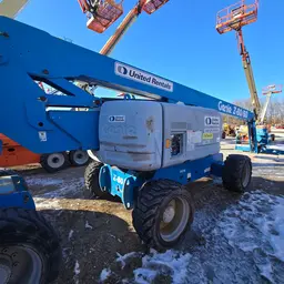 2013 Genie Z-80/60 Articulating Boom Lift