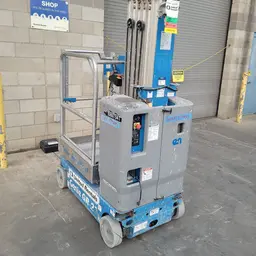 2018 Genie GR-20 Self-Propelled One-Person Lift