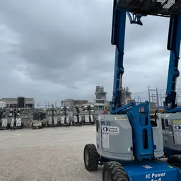 2017 Genie Z-34/22 IC Articulating Boom Lift