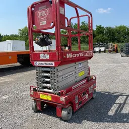 2018 MEC MICRO 19 Scissor Lift
