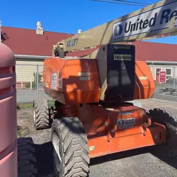 2015 JLG 800AJ Articulating Boom Lift