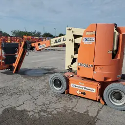 2015 JLG E300AJP Articulating Boom Lift